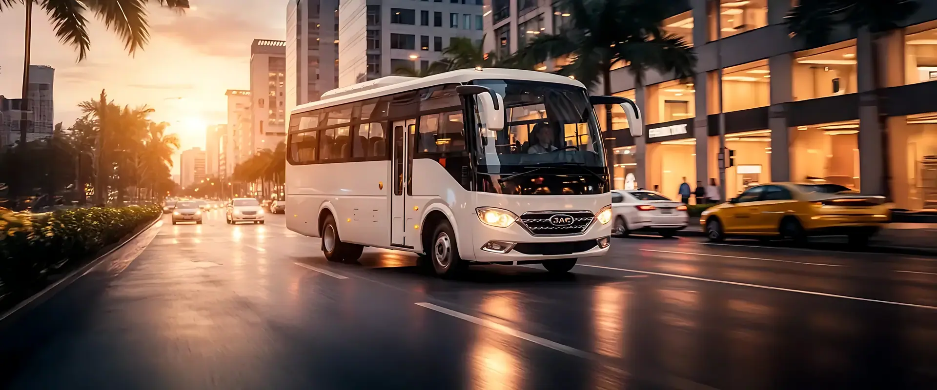 JAC Autobús 28 + 6 + 1 Puestos